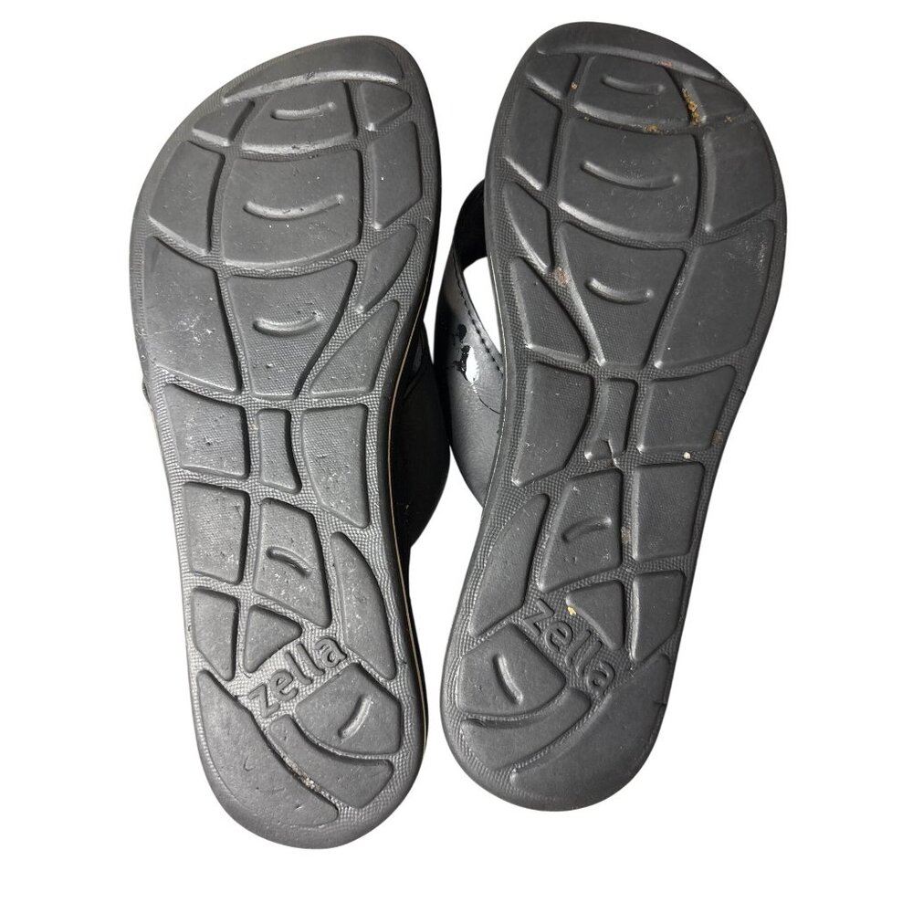 Zella Flip Flops Size 7 Black Lightweight‎ Gym Sandals Comfort Slides Beach - Picture 9 of 9